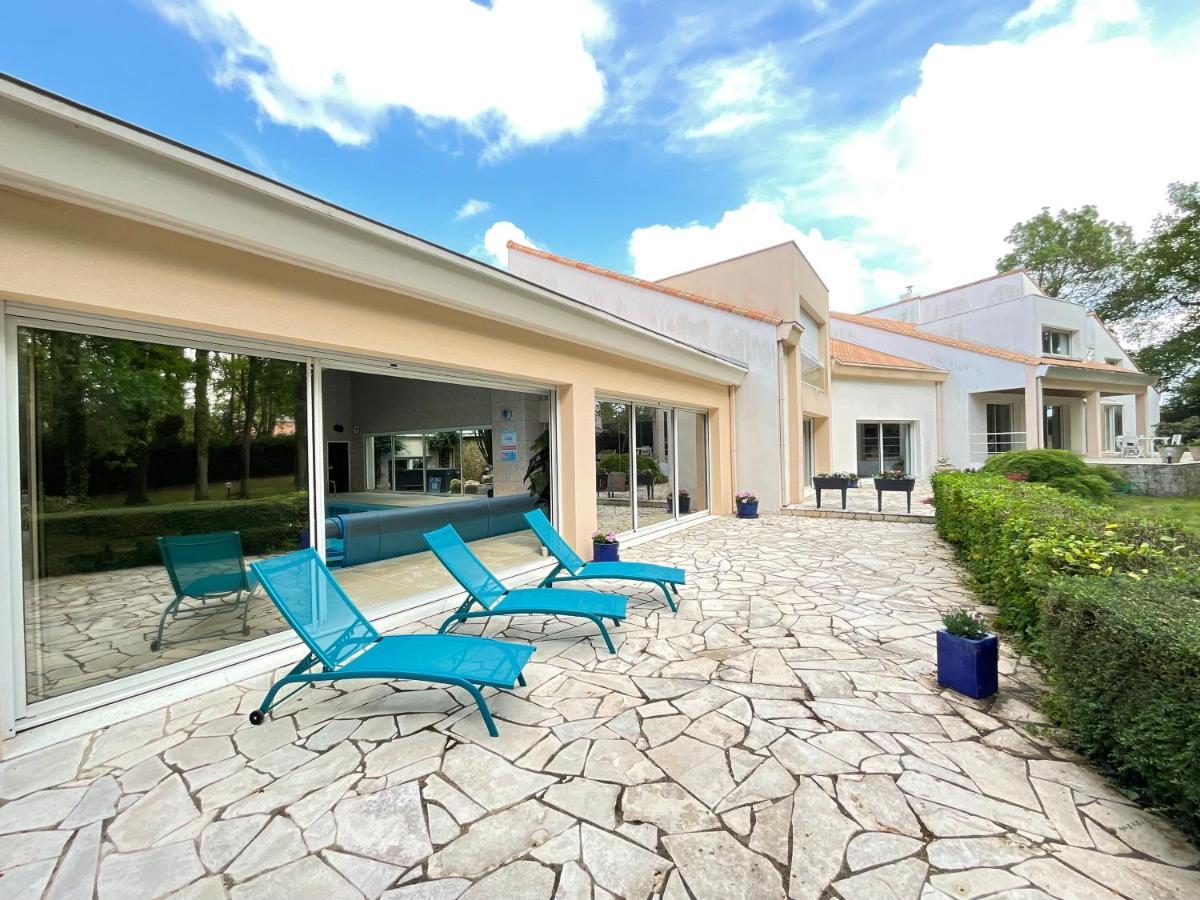 Les Jardins De La Muse, Piscine Couverte, Spa Et Fitness Basse-Goulaine Luaran gambar