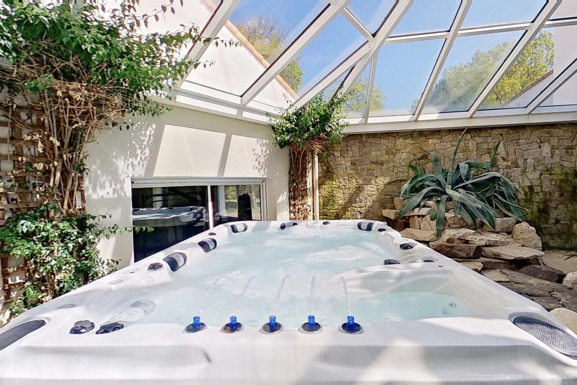 Les Jardins De La Muse, Piscine Couverte, Spa Et Fitness Basse-Goulaine Luaran gambar